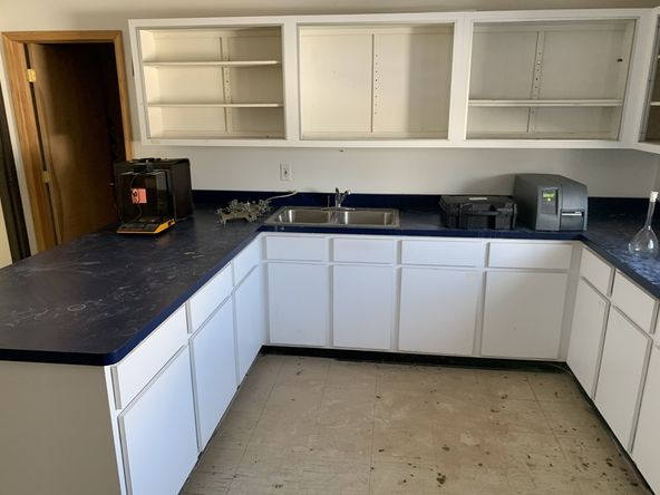 1610 Clara St, Jackson, MI 49203
